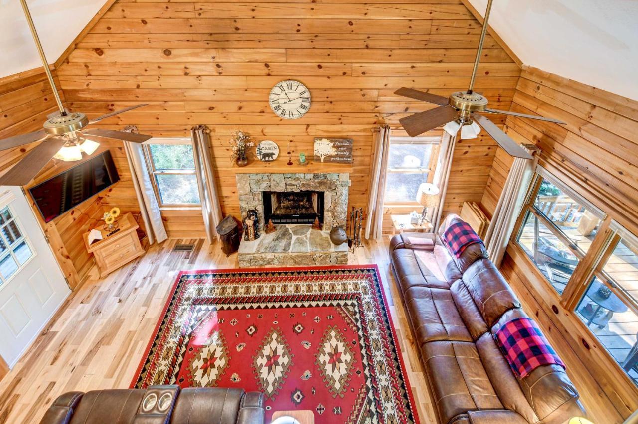 Lake Junaluska Waynesville Cabin With Covered Deck And Fire Pit! מראה חיצוני תמונה