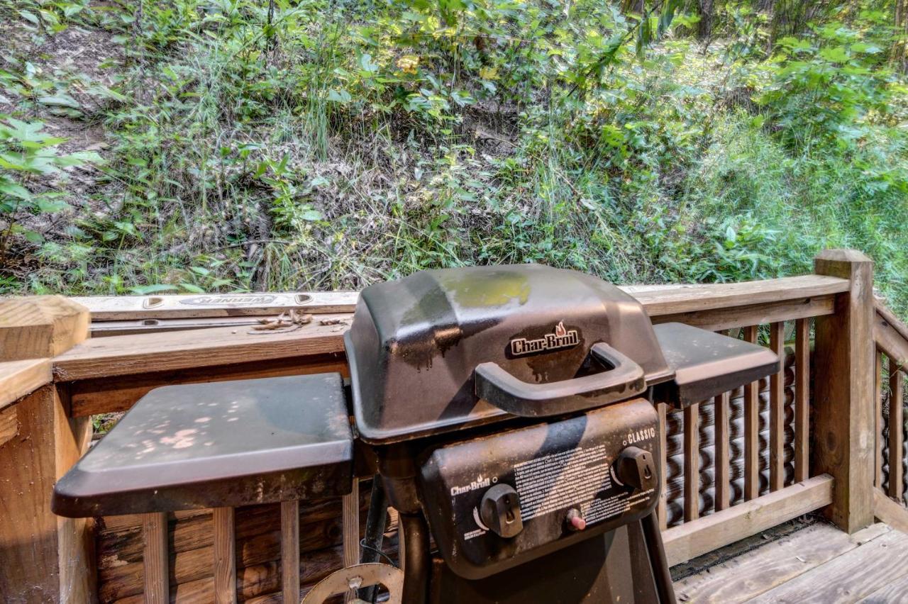 Lake Junaluska Waynesville Cabin With Covered Deck And Fire Pit! מראה חיצוני תמונה