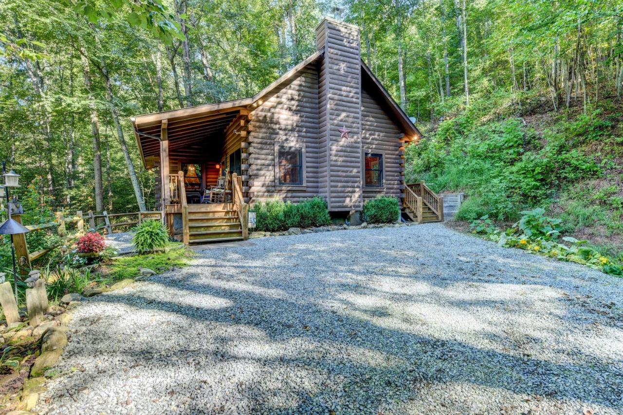 Lake Junaluska Waynesville Cabin With Covered Deck And Fire Pit! מראה חיצוני תמונה